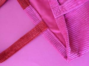 <span class=keywords><strong>Borsa</strong></span> per la spesa in velluto a coste rosa e rosso grande <span class=keywords><strong>borsa</strong></span> Casual a contrasto con etichetta personalizzata <span class=keywords><strong>borsa</strong></span> a <span class=keywords><strong>tracolla</strong></span> in velluto a coste per i viaggi - Product Image 6