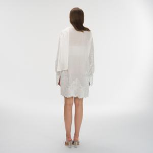 ชุดเดรส OEM สำหรับผู้หญิง คอวีลึก แขนยาว ปักลายตามสั่ง พร้อมผ้าพันคอ ชุดเดรสผู้หญิง สง่างาม - Product Image 2