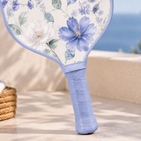 Raquette de pickleball pressée à froid, surface en fibre de verre, noyau en nid d'abeille PP, sensation de frappe équilibrée pour les joueurs débutants