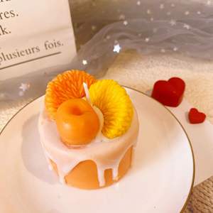 Cadeau de bougie parfumée d'aromathérapie en forme de gâteau orange fait à la main de bonne qualité - Product Image 4