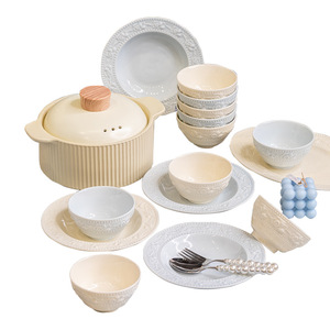 Juego de Platos Desechables de Porcelana Clásica con Relieve Estilo Francés, de Alta Calidad y Valor, Vajilla Linda para Niñas para Fiestas - Product Image 5