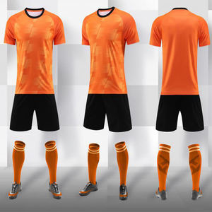 Camiseta de Fútbol Personalizada con Logotipo y Nombre, 100% Poliéster, Kits en Stock para Hombre, Impresión Digital, Uniforme Corto, Transpirable y de Secado Rápido - Product Image 1
