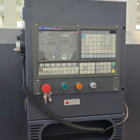 Torno CNC de Alta Precisión para Trabajo Pesado CK6150-3000, Control GSK FANUC, Longitud Máxima de Pieza de Trabajo de 3000 mm, Husillo Único, Portaherramientas Automático