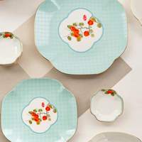 Vaisselle vintage à motif fraise, vaisselle créative blanche pour la maison, assiette en porcelaine fine, bol à riz