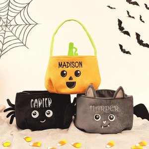 Cesta de dulces de araña con nombre bordado para niños, cubo de peluche de araña para Halloween, para recoger dulces o retoques - Product Image 1