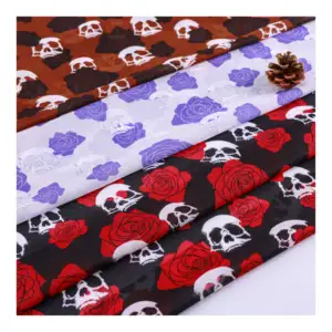 Hoge Kwaliteit Soft Touch Ondersteuning Custom Rose Skull Shinny Chiffon Polyester Print Stof Voor Sjaal Kleding