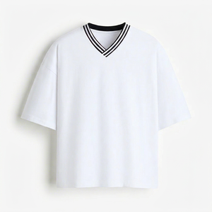 Camiseta de Hombre Oversize con Cuello en V, Algodón Premium, Estilo Casual, con Logo Personalizado, Ajuste Holgado, Top de Algodón Estilo Urbano - Product Image 1