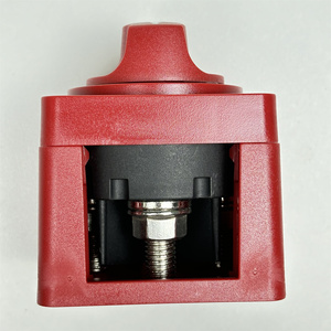 Interrupteur de batterie double circuit rouge pour la série M 6011 - Product Image 4