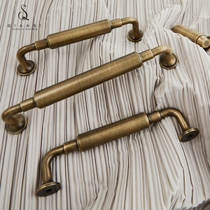 Antique <span class=keywords><strong>Brass</strong></span> tủ xử lý kéo tuổi <span class=keywords><strong>Brass</strong></span> ngăn kéo kéo xử lý tủ quần áo Knob kéo cổ điển tủ quần áo xử lý Knob Tủ kéo - Product Image 1