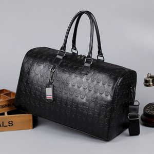 <span class=keywords><strong>Sac</strong></span> de <span class=keywords><strong>Voyage</strong></span> Duffle Pliable Étanche en <span class=keywords><strong>Cuir</strong></span> PU Tendance et Élégant avec Fermeture Éclair, Unisexe, Idéal pour les Activités de Plein Air et les Trajets Quotidien - Product Image 4