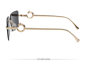 Lunettes de soleil carrées à garniture de boîte tendance pour hommes et femmes Lunettes de photo à la mode en métal blanc vert de haute qualité Cadres de style anneau Plage - Product Image 6