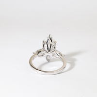 Anillo de compromiso de oro macizo de 10K, 14K, 18K y plata de ley 925 con tres diamantes cultivados en laboratorio de corte marquesa al por mayor, anillo de San Valentín
