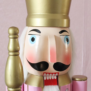 RTS Large 1,8 m lebensgroße hölzerne rosa Nussknacker 6ft mit Waffen zepter zur Dekoration - Product Image 5