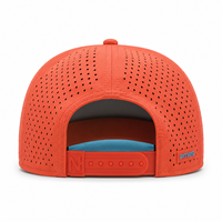 Casquette de golf en gros, modèle Performance Corail, perforée, respirante, à visière incurvée, réglable, pour l'extérieur, avec logo personnalisé