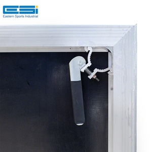 Escenario de aluminio portátil de 4 Patas de alta resistencia ESI con superficie antideslizante para pantallas de armazón de interior y exterior - Product Image 2