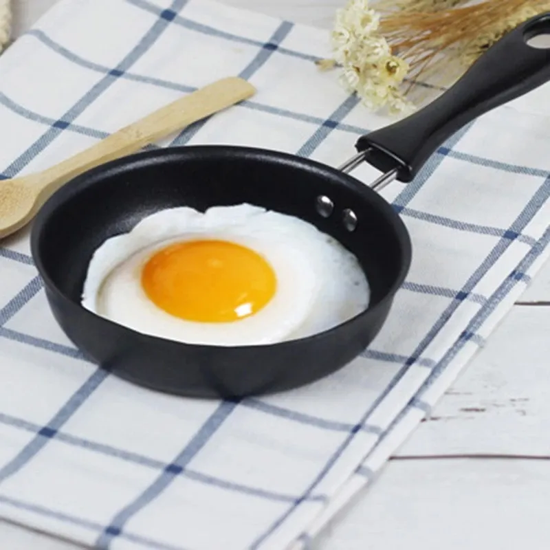 Panci Penggorengan Kecil Besi Anti Lengket, 12Cm untuk Rumah Tangga Pancake Telur Goreng Mini Peralatan Masak Portabel