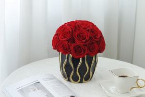 Nouvelle arrivée préservée <span class=keywords><strong>rose</strong></span> dôme boîte <span class=keywords><strong>vase</strong></span> en céramique <span class=keywords><strong>avec</strong></span> <span class=keywords><strong>rose</strong></span> éternelle pour la décoration de la maison - Product Image 4