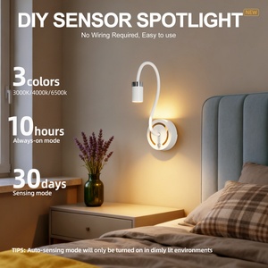 Lámpara de Pared LED Inalámbrica Recargable con Sensor de Movimiento, Luz Nocturna para Dormitorio, Luz Ambiental Creativa para Mesita de Noche - Product Image 4