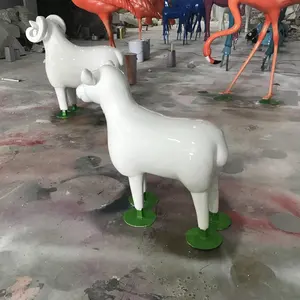 グラスファイバー動物モデルアルパカガーデン羊彫刻カスタムホテルヴィラ装飾像白い羊屋外クリエイティブ動物c