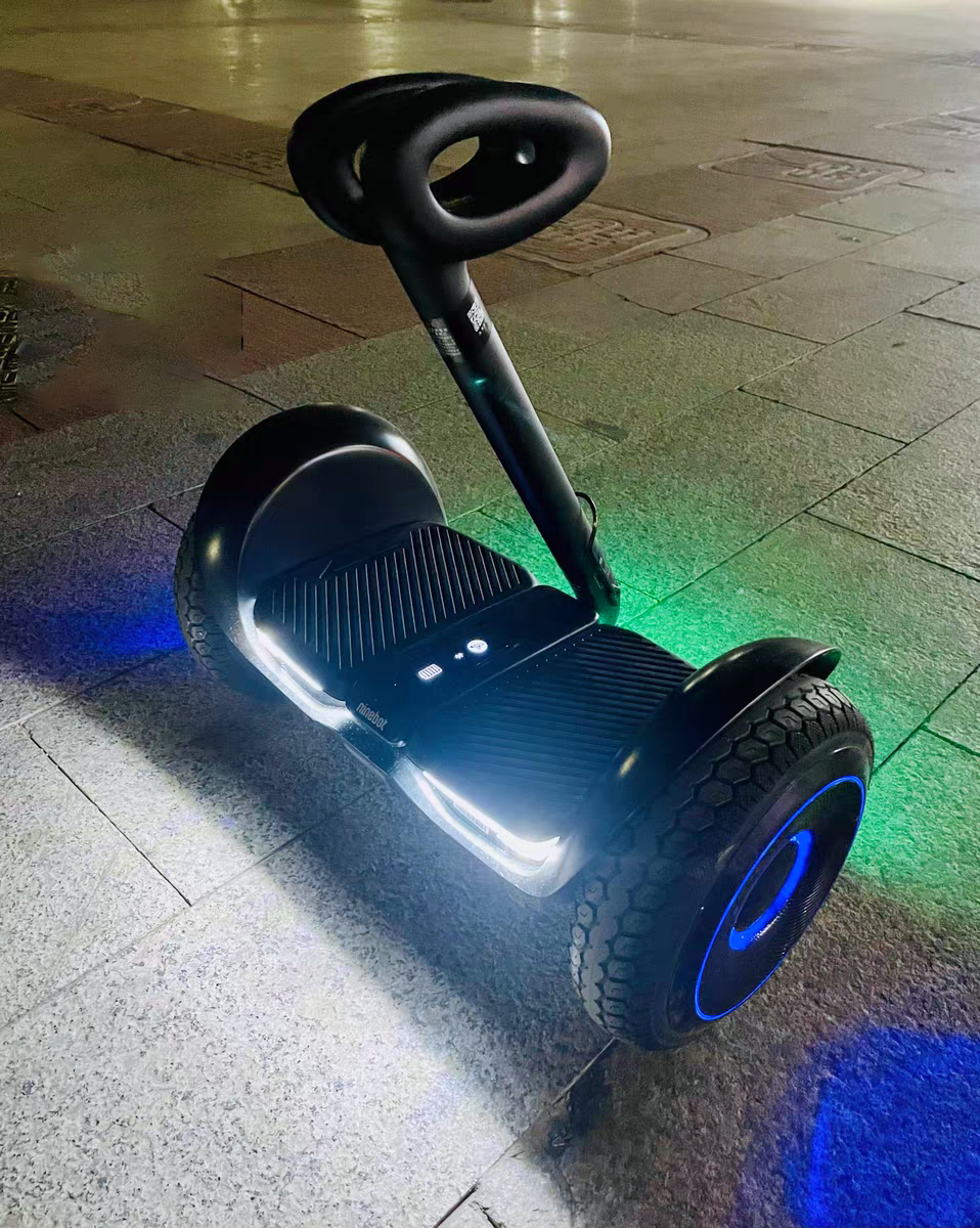 Segway บอร์ดทรงตัวระบบไฟฟ้า L8 Nine Bot ของแท้2023โฮเวอร์บอร์ดสำหรับเด็กทุกเพศสกู๊ตเตอร์อิเล็กทรอนิกส์บลูทูธสีดำสีขาว68ah