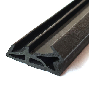 Adesivo autoadesivo per porta in vetro antivento per porta interna esterna con fessura di isolamento acustico striscia antipolvere per trattenere l'acqua - Product Image 6