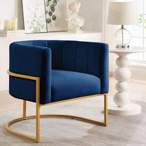 Fauteuil d'appoint en velours bleu marine avec structure en métal doré, dossier incurvé, style mid-century, pour salon et détente - Product Image 1