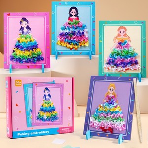 Jeu de déguisement de princesse en bois pour la vente en gros, jeu éducatif créatif de reconnaissance des couleurs, cadeau, jouets en bois pour poupées princesse - Product Image 6