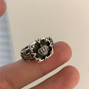 Bague rétro gothique punk en forme de croix dorée pour homme, bijoux rétro unisexe faits à la main couleur argent ajustable pour homme, cadeau tendance - Product Image 6