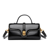 Sac à main femme rétro en cuir PU avec blocs de couleur et fermoir métallique, petit sac à bandoulière croisé pour le quotidien et les soirées
