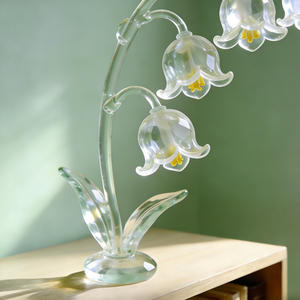 Sculpture en résine transparente de lys de la vallée - Décoration moderne pour la maison, cadeau de fête, ornement de sculpture personnalisé Bozhiyi - Product Image 6