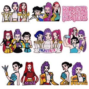 カスタムK-pop女の子スパンコール刺繍パッチ、おしゃれなグリッターアップリケ、ジャケットバッグ、DIY服の装飾 - Product Image 2