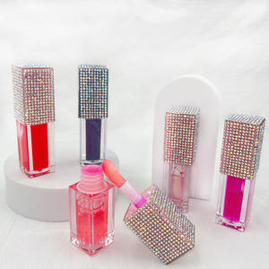 Aceite Labial Transparente Hidratante Vegano de Marca Privada, con Efecto Voluminizador, Brillo y Cambio de Color Frutal, Libre de Crueldad Animal - Product Image 3