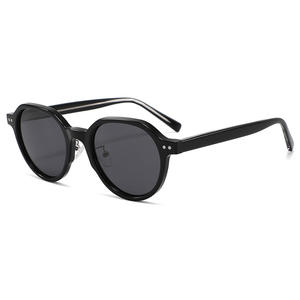 Lunettes de soleil rondes TR90 noires polarisées UV400 unisexe pour la mode, les voyages et la conduite, protection solaire transfrontalière - Product Image 1