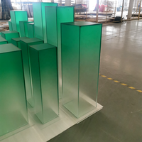 Fabricant de fabrication acrylique sur mesure OEM, socle carré en plexiglas, support de piédestal en acrylique