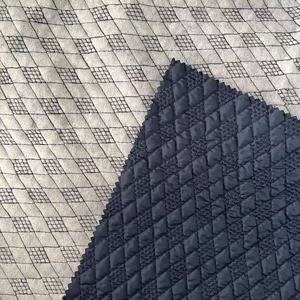 Tela acolchada de poliéster con estampado personalizado, material de abrigo con patrón de diamante para chaquetas de invierno a la moda - Product Image 2