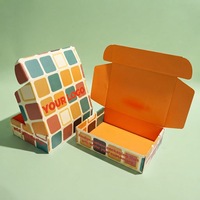 Boîtes d'expédition tendance à prix compétitif, taille personnalisée, en carton ondulé de luxe, avec impression personnalisée, finition mate, pour cadeaux et vente au détail