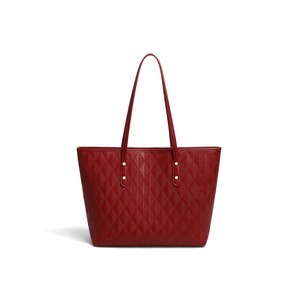 Bolso Tote de PU Directo de Fábrica, Textura Acolchada 3D con Diamantes, Silueta Estructurada y Definida, Anti-Robo |   Viajes de Verano - Product Image 1