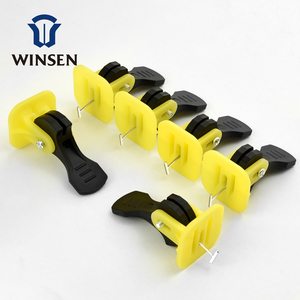 Trung Quốc Nhà Sản Xuất 1.5Mm Sàn Nhựa Gạch San Lấp Mặt Bằng Hệ Thống Mái Clip Lash Phẳng Gạch Miếng Đệm Tự San Lấp Mặt Bằng Hệ Thống Clip - Product Image 1