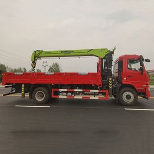 Camion grue Shacman Delong 4x2 avec châssis Zoomlion de 8 tonnes pour le levage en construction et le levage d'arbres en jardinage - Product Image 6