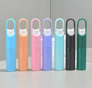Flacon de parfum ultra-léger de 10 ml avec crochet, mini flacon rechargeable à suspendre, vaporisateur portable de poche, atomiseur de parfum - Product Image 1