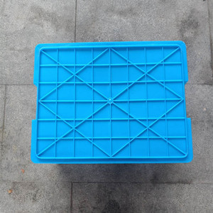 Blue Plastic <b>Crates</b> 40x30x30 Cm <b>Stackable</b> Solid Box For General Packaging PEPP Material One Time Injection Molding Taizhou - Product Image 3