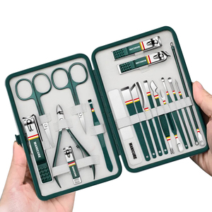 Profissional de alta qualidade em aço carbono <span class=keywords><strong>Manicure</strong></span> Kit <span class=keywords><strong>Set</strong></span> 19pcs <span class=keywords><strong>Manicure</strong></span> Cutter personalizado LOGO Nail Cutter <span class=keywords><strong>Set</strong></span> <span class=keywords><strong>Manicure</strong></span> Tools - Product Image 1