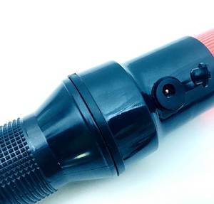 工場直販特価 赤緑LED懐中電灯 充電式ストロボ交通整理棒 価格 - Product Image 4