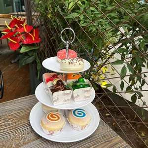 Plato de servir fruta <span class=keywords><strong>tapas</strong></span> al por mayor personalizado <span class=keywords><strong>restaurante</strong></span> banquete boda fiesta aperitivo plato de 3 niveles con soporte de plata - Product Image 2