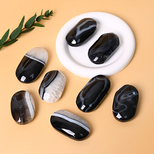 หินออนิกซ์สีดำธรรมชาติสำหรับตกแต่ง ขายส่งจำนวนมาก - Product Image 1