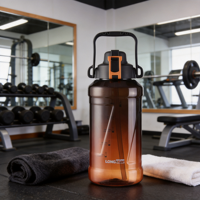 Bouteilles d'eau Longstar au design minimaliste, 2,5 L/64 oz, écologiques, sans BPA, sans fuite, avec corde et bouton poussoir pour boire directement