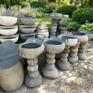 Supports à fleurs en pierre pour l'extérieur, design minimaliste Wabi Sabi, jardinières en pierre naturelle, forme irrégulière, sans trou de drainage - Product Image 1