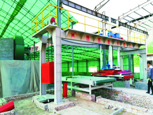 Ligne de production de fours à tunnel automatiques pour briques d'<span class=keywords><strong>argile</strong></span> Xinxing avec contrôle PLC, extrudeuse sous vide à moteur, 220V, garantie 1 an - Product Image 3