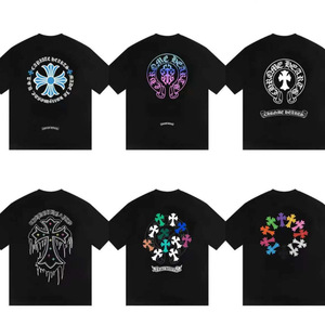 T-shirt Unisex in Cotone Puro a Maniche Corte con Stampa Alfabeto Sanscrito a Croce e Ferro di Cavallo, Collezione Cross-border Trendy Crow 26SS - Product Image 2