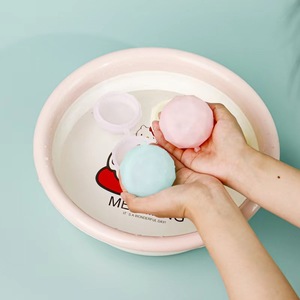 Ballons d'eau en silicone 7,5*7 réutilisables pour les combats d'eau et les festivals pour enfants - Product Image 2